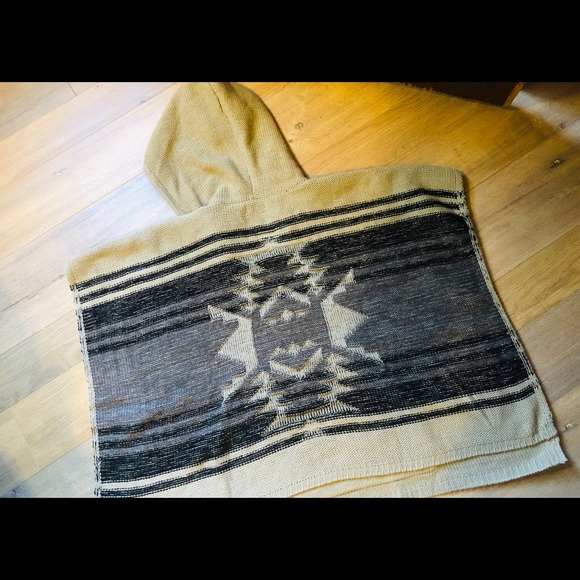 Tunic cover up style Saks Fifth Avenue - Picture 2 of 3